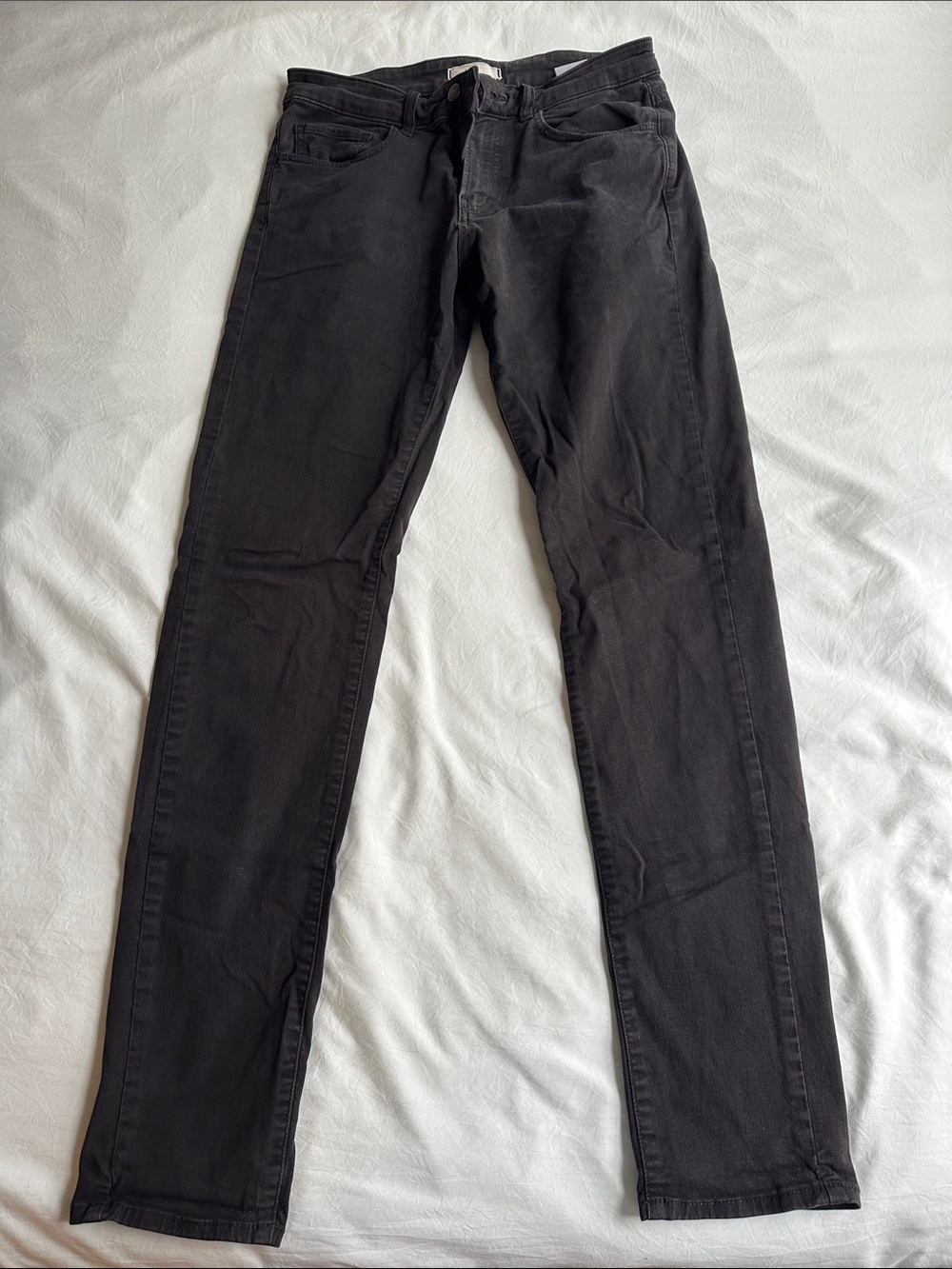 Uniqlo Men's Slim Straight Jeans in Black